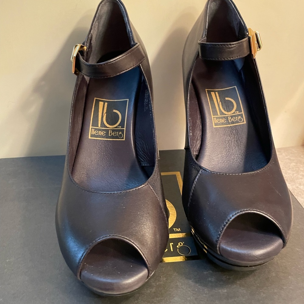 ilene Berg Sydney style strappy stilleto. mary jane stiletto